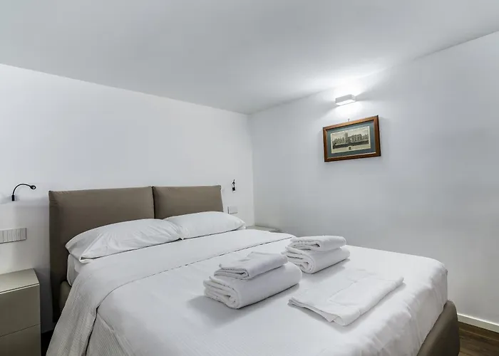 Appartement Luxury Duplex Corso Magenta 4pax-wifi-tasso