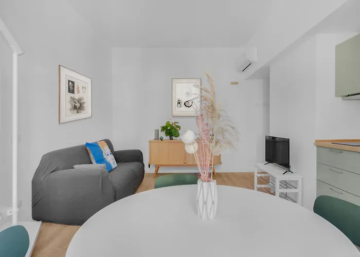 Duomo-isola Design-self Check-in *