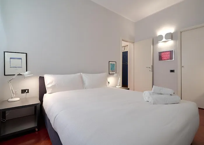 Xenia - Intimate 10 Min From Duomo Apartman *