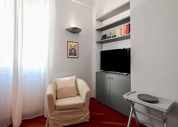 Xenia - Intimate 10 Min From Duomo Milánó