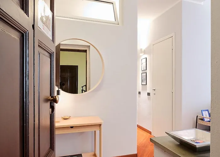 Xenia - Intimate 10 Min From Duomo Apartman