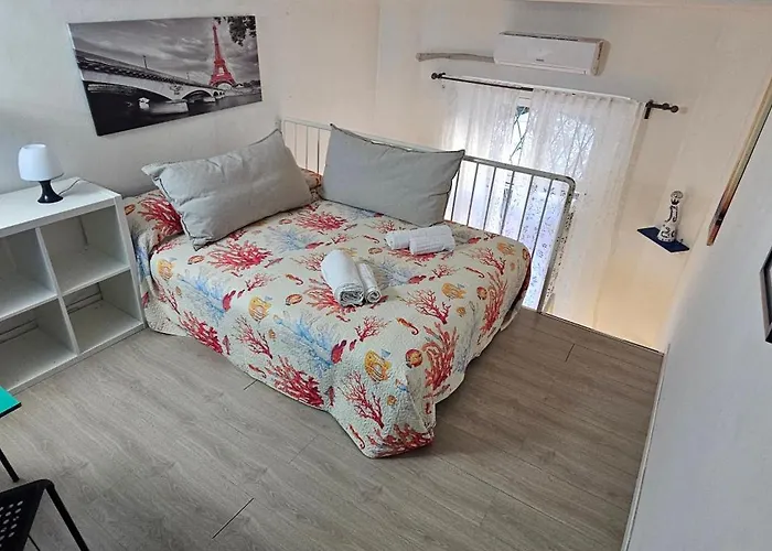 House In The Center Of Milão