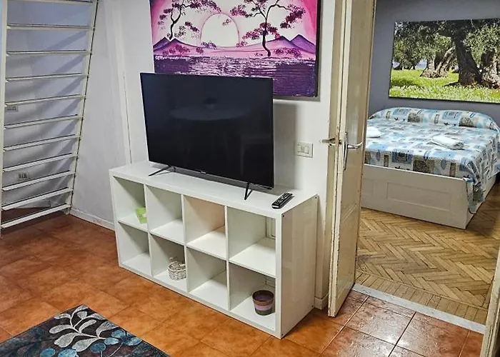 House In The Center Of