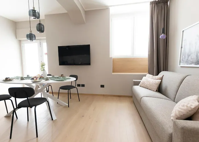 Ihost Luxury -free Parking- Plana 6 Apartment *