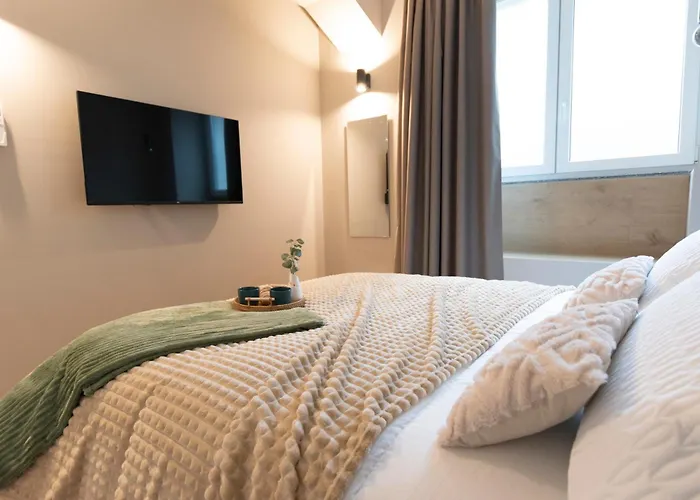Ihost Luxury -free Parking- Plana 6 公寓 *