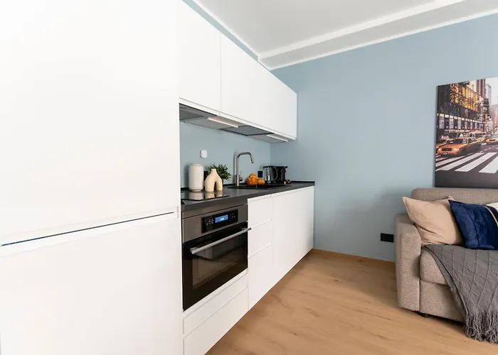 Ihost Luxury -free Parking- Plana 6 Apartment *