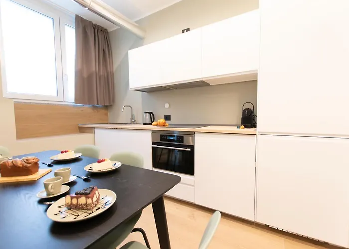 Apartment Ihost Luxury -free Parking- Plana 6 *