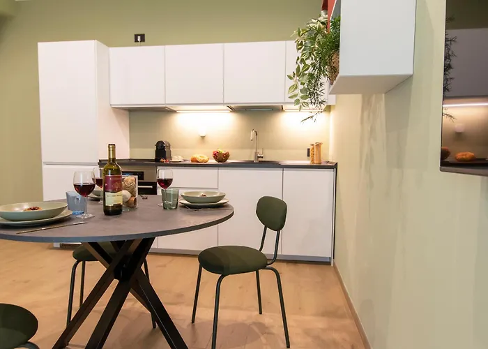 Ihost Luxury -free Parking- Plana 6 *