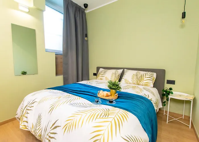 Ihost Luxury -free Parking- Plana 6 *