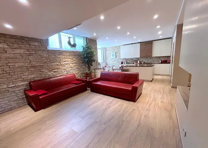 Apartment R39 Elegant With Private Parking