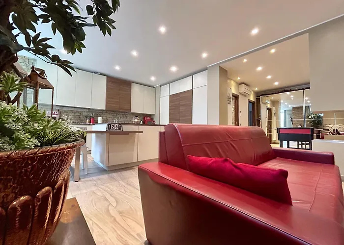 R39 Elegant With Private Parking *