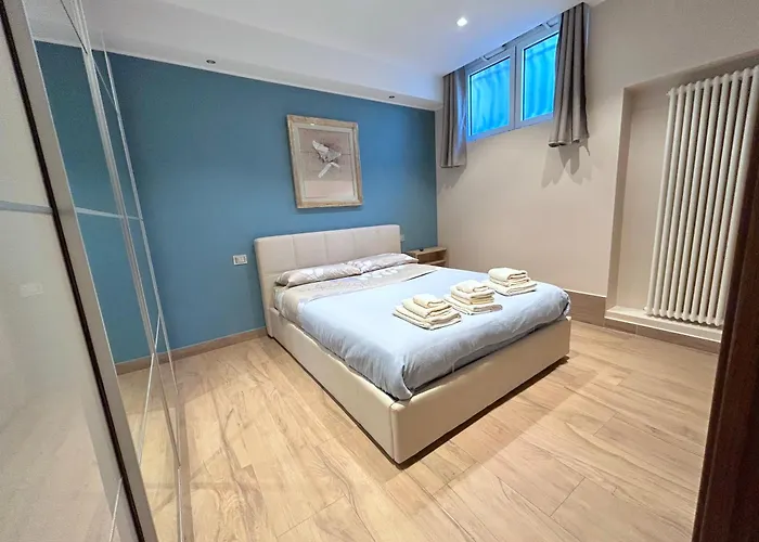 R39 Elegant With Private Parking Apartment *