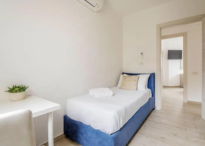 Apartment Brand New 3 Bedrooms In Navigli Area