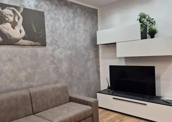 N&ghomesweethome Canova Accogliente - Affari Milano