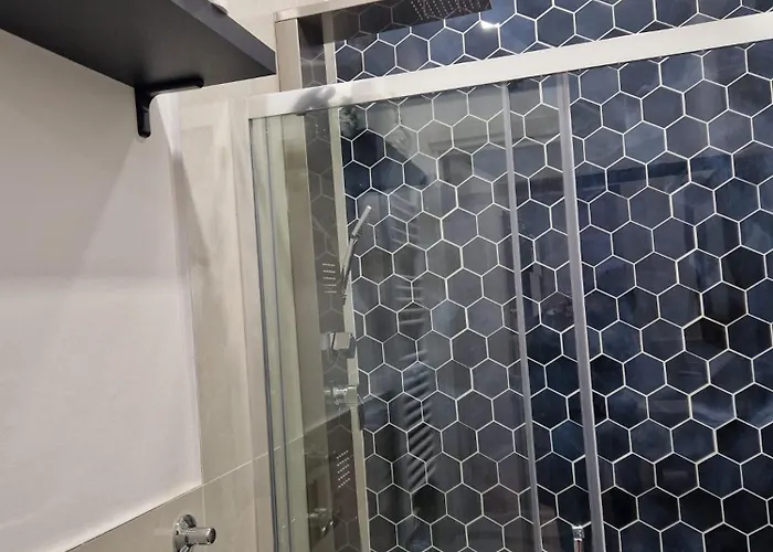 N&ghomesweethome Canova Accogliente - Affari