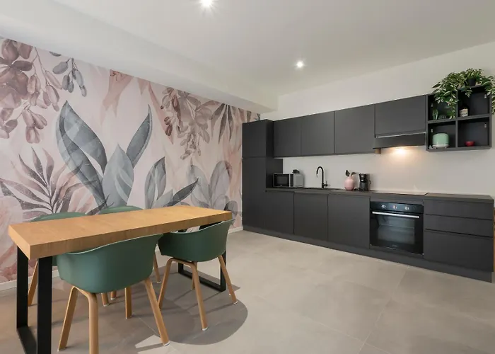 아파트 Ihost Luxury - Neg Roli 8 *