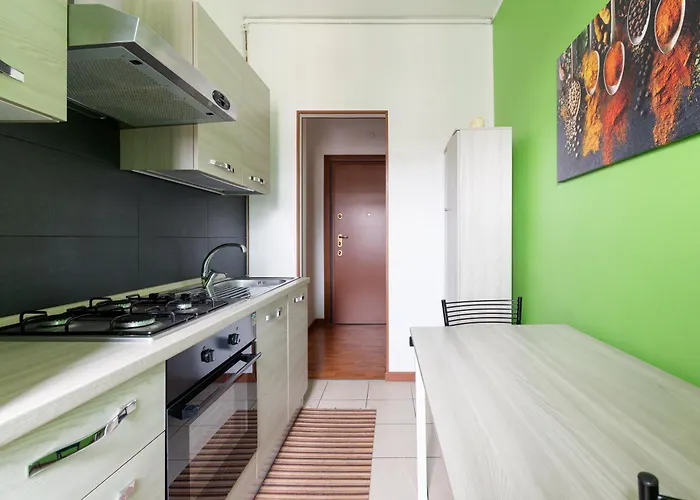 Guesthost - Cosy Milano- Bisceglie M1 *