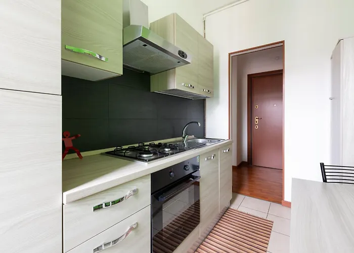 Апартаменты Guesthost - Cosy Milano- Bisceglie M1 Милан