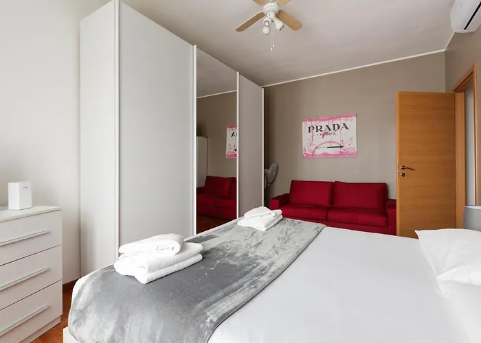 Guesthost - Cosy Milano- Bisceglie M1 *