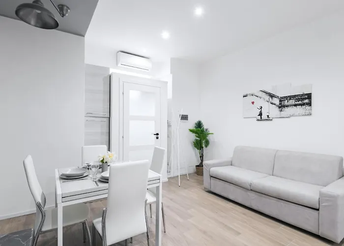 Easylife - - Monza 112 - Loreto Mediolan