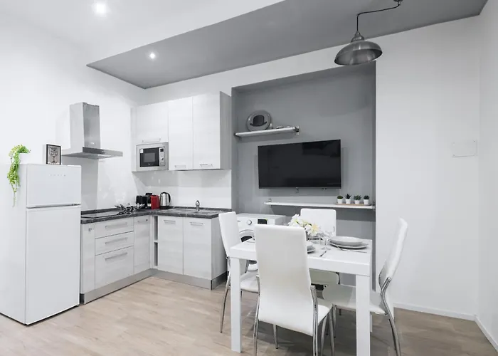 Easylife - - Monza 112 - Loreto * Mediolan