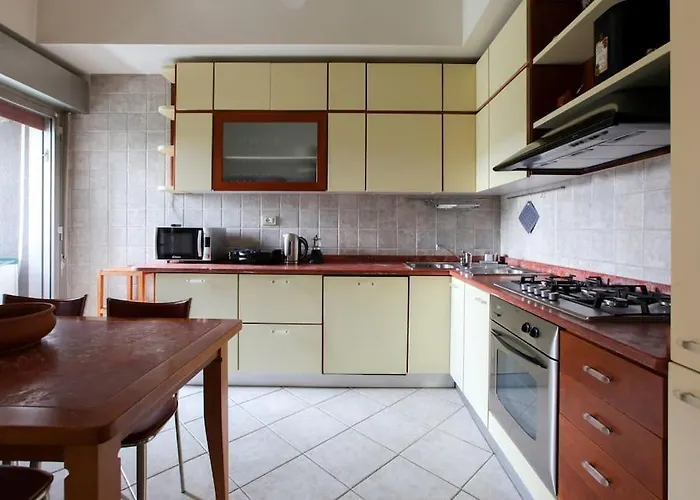 Fieramilano 3br ميلان