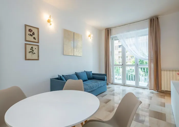 Xenia - Luminous In Citylife Milán