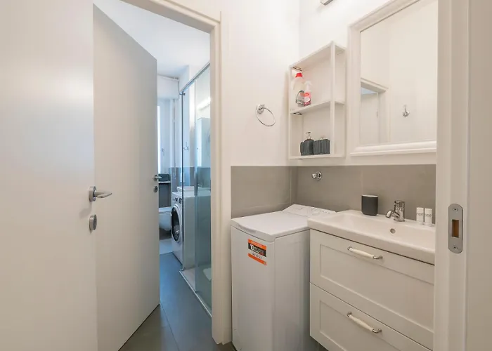 Xenia - Luminous In Citylife *