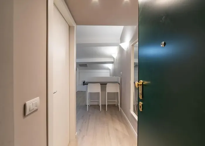 Intrho Flat Porta Romana Apartamento Milão
