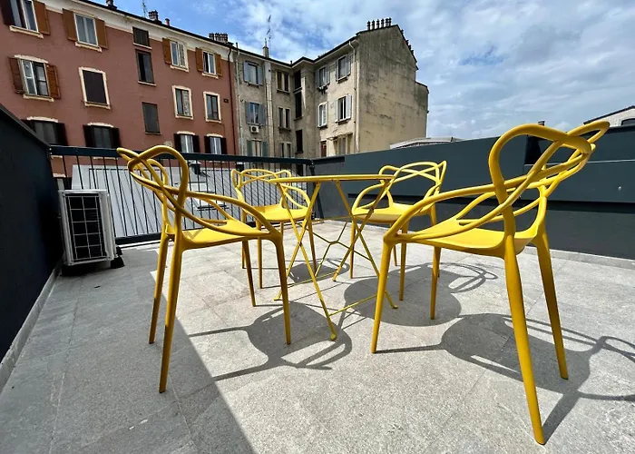 Kibilu Luxury With Terrace, Isola District And Near Garibaldi Station * Milan