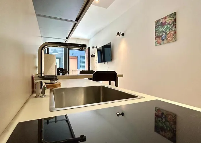 Apartmán Kibilu Luxury With Terrace, Isola District And Near Garibaldi Station *