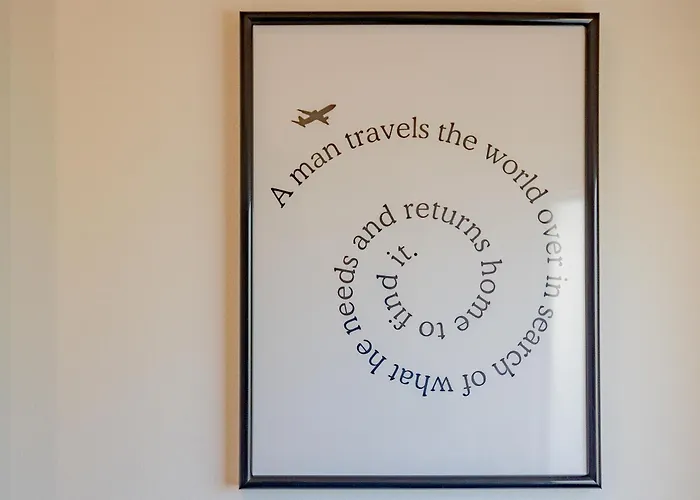 Apartment Comfy & Chic Near Universita Iulm & Famagosta-ideal For Work *