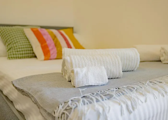 Comfy & Chic Near Universita Iulm & Famagosta-ideal For Work Milan