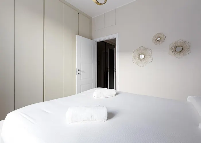 Guesthost - La Ringhiera Dell'acquabella Милан