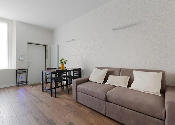 Guesthost - La Ringhiera Dell'acquabella Милан