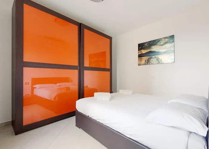 Rogoredo - Bright Apartment *