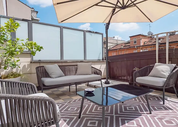 公寓 Penthouse In - 2 Terraces And Netflix 米兰