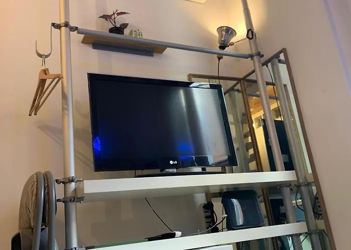 Apartment M20, Isola Garibaldi *