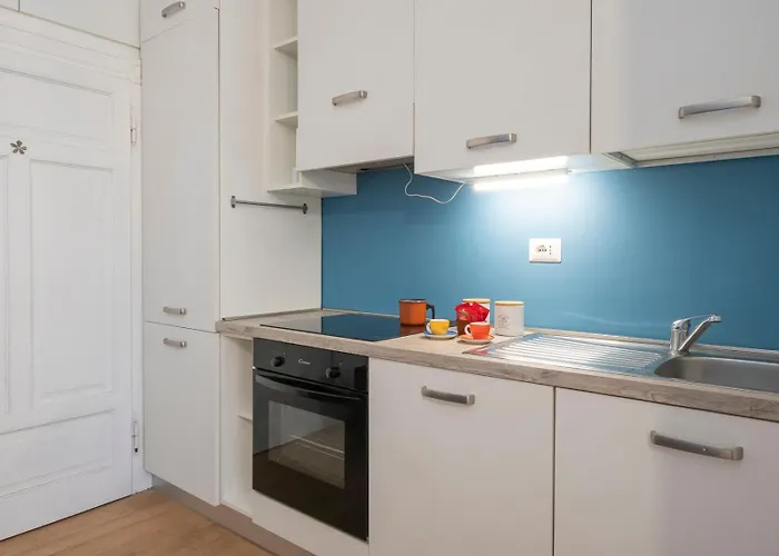 Xenia - Bright Near Piazzale Susa Apartmán