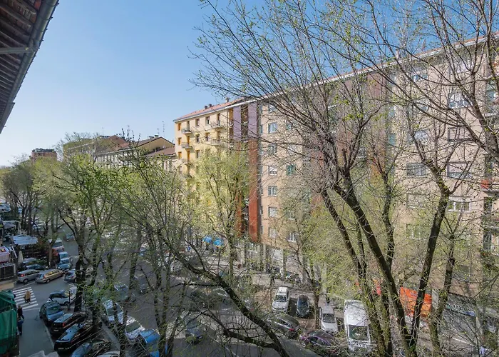Xenia - Bright Near Piazzale Susa Daire *