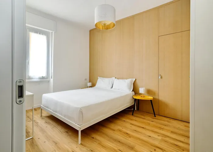 Joivy 1-bed With Balcony Near Subway アパート *