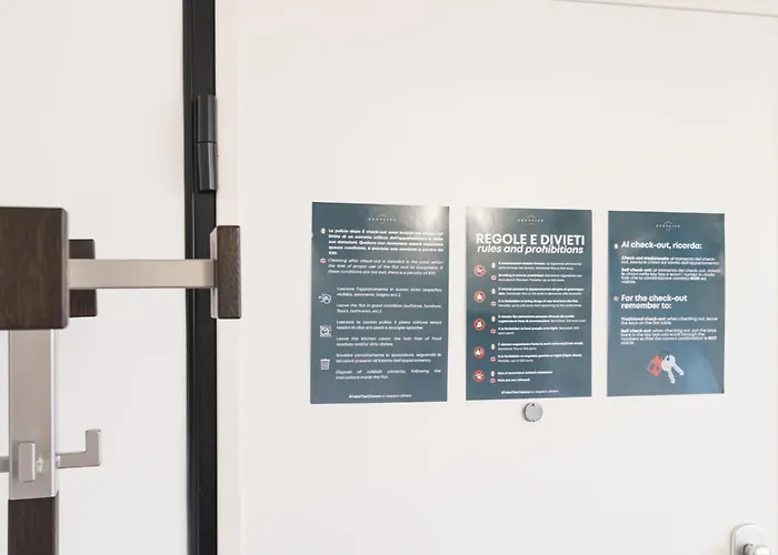 Easylife - - Muratori 13 - Porta Romana * Milão