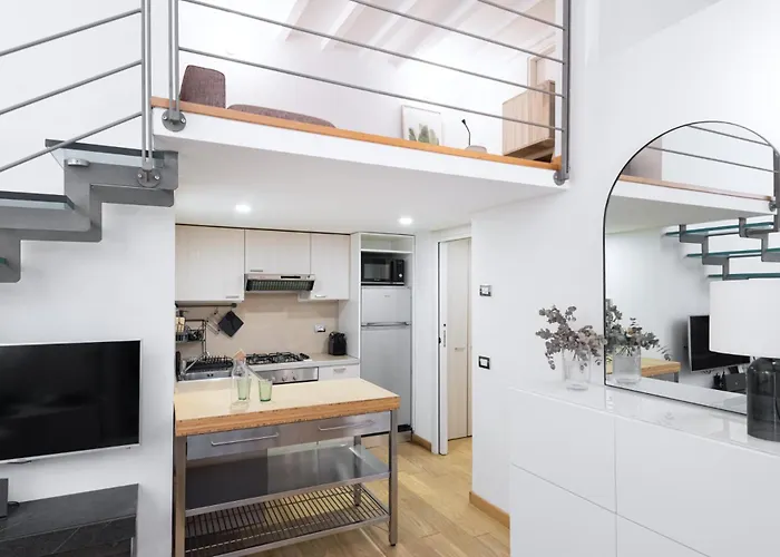 Easylife - - Monza 37 - Loreto *