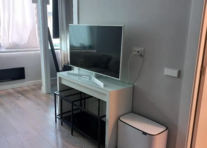 Victory House * Milaan