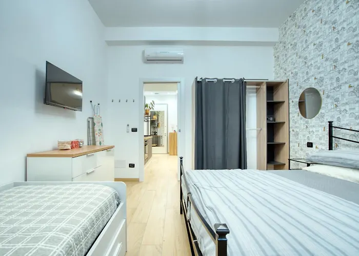 Italianflat - Subway Гостевой дом 3*