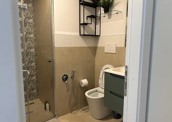 Repetti Design - 10 Min To Centre & Airport