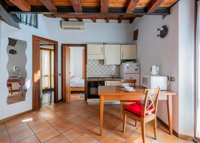 Appartement Youhosty - Porta Romana M3 *