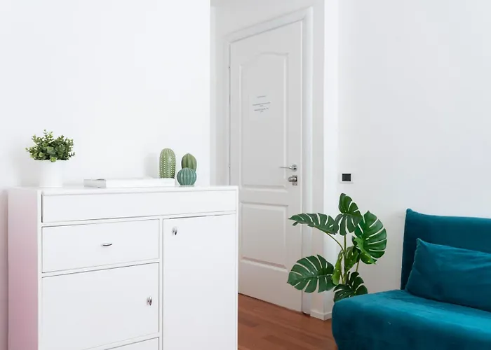 New! Lovely & Friendly In Center C *