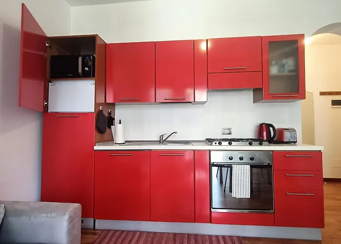 Sahi - Via Dei Ciclamini Mm1 Primaticcio, Stadio San Siro, Ospedale San Carlo Milano