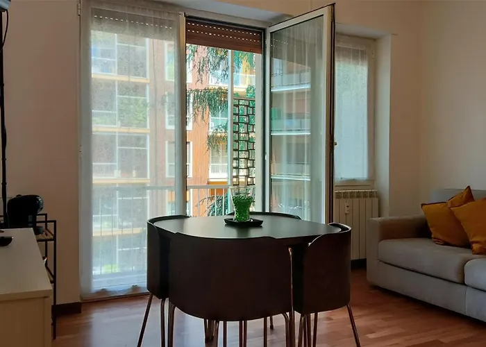 아파트 Sahi - Via Dei Ciclamini Mm1 Primaticcio, Stadio San Siro, Ospedale San Carlo 밀라노